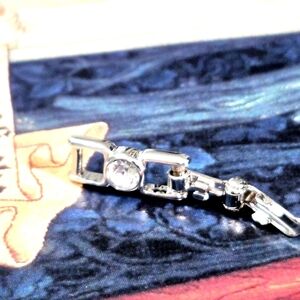 Swarovski Bracelet Extender Wirh A Sparkling Crystal